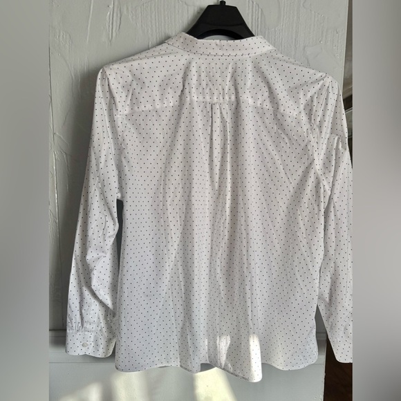 L.L. Bean White Casual Button Down Shirt with Textured Pattern - Picture 8 of 11